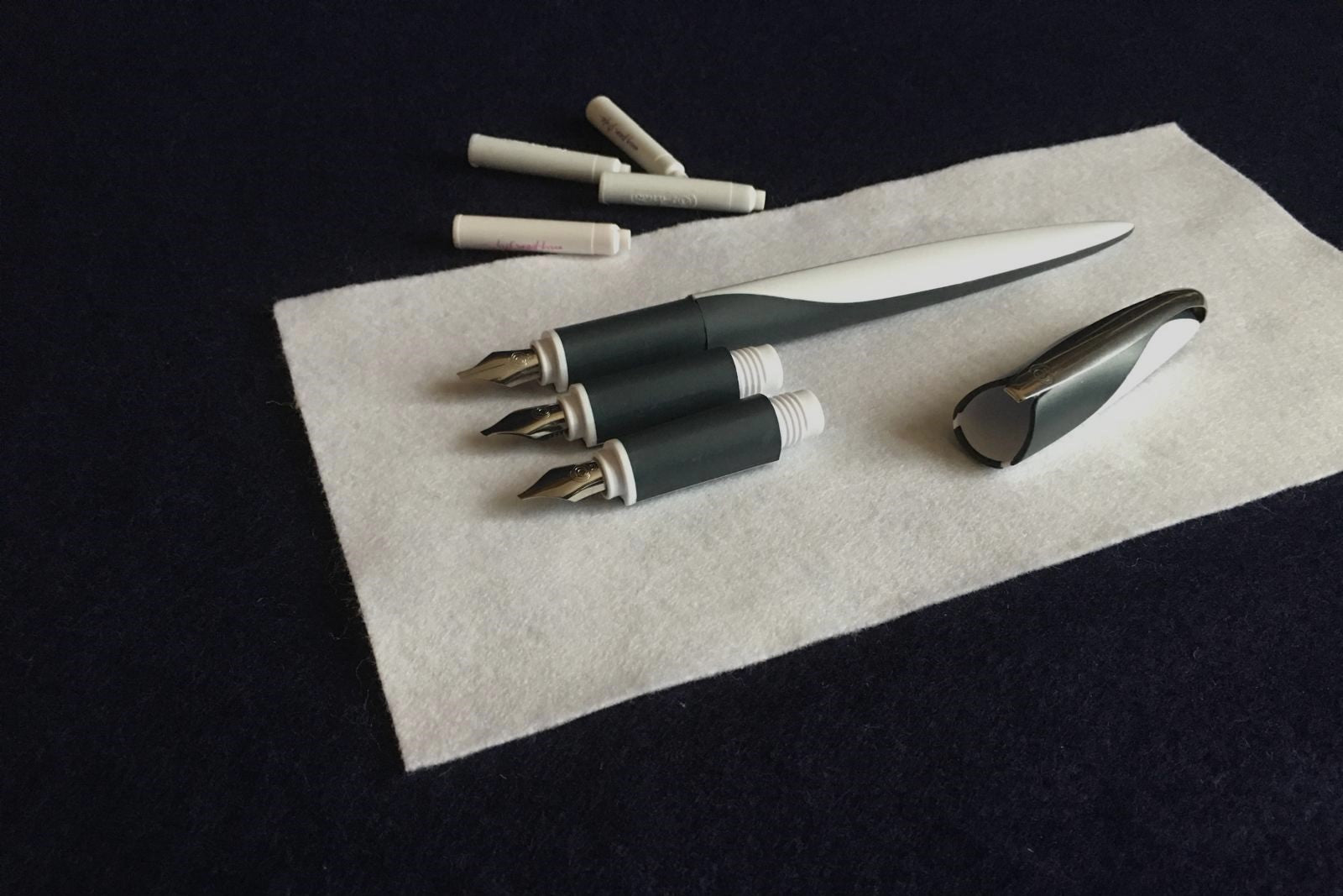 Herlitz fountain pen set with 3 replaceable left oblique nibs