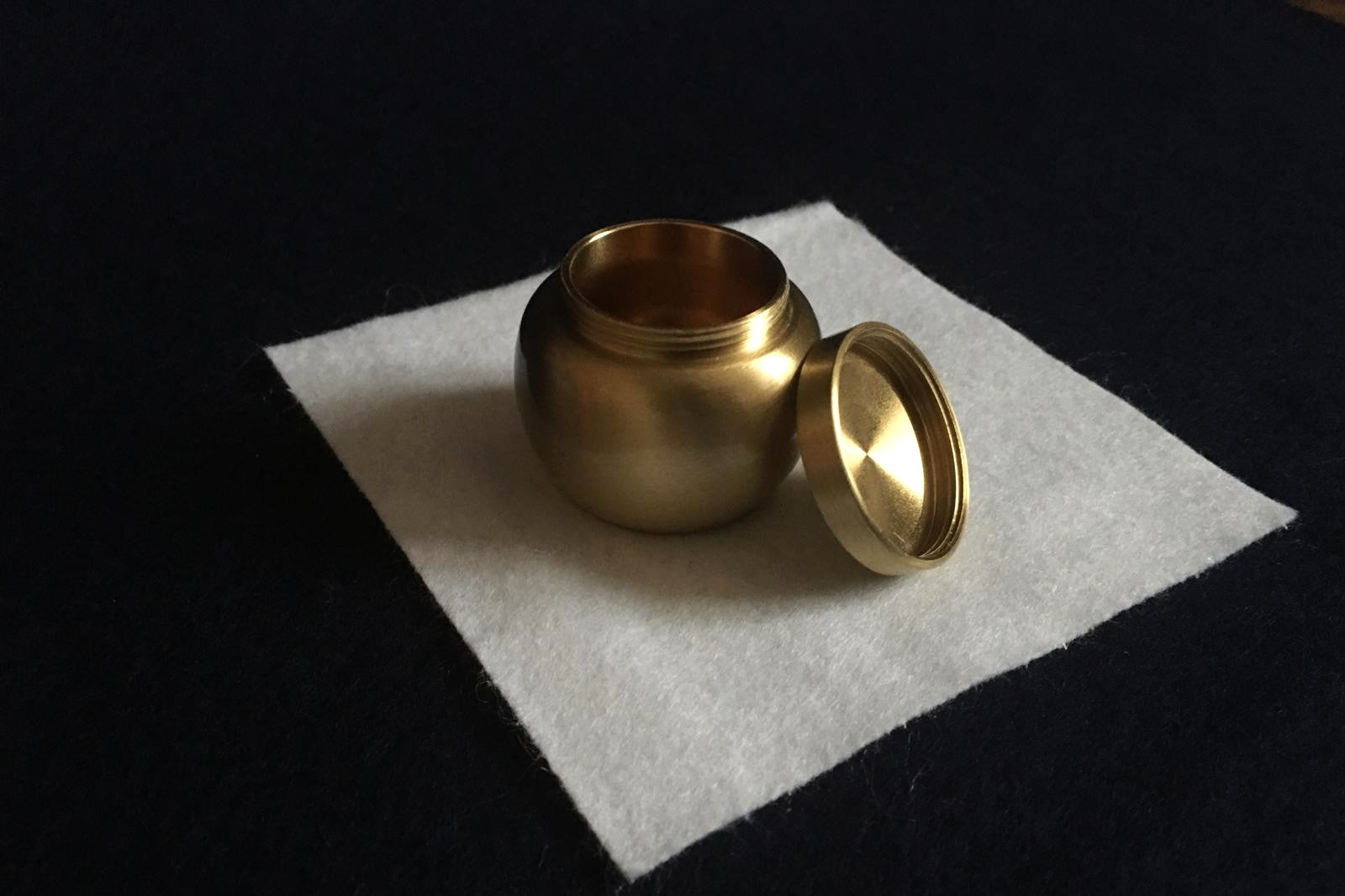 Brass inkwell for Arabic calligraphy (2)